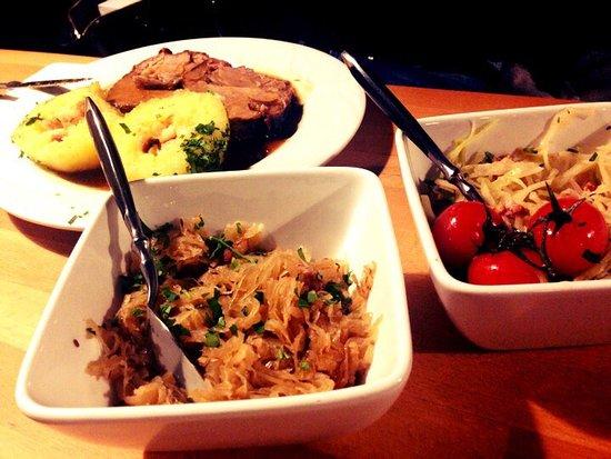 Alte Kuchl Am Konigshof